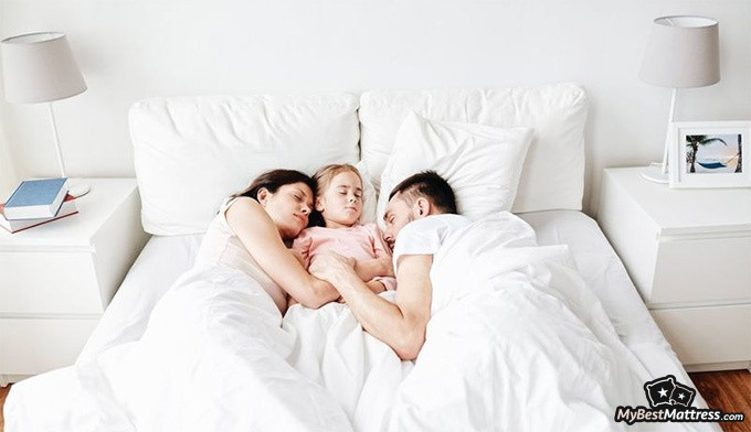 Arctic Dreams mattress review: a family of three is sleeping on the Arctic Dreams mattress Arctic Dreams mattress review: a family of three is sleeping on the Arctic Dreams mattress