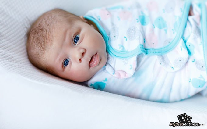 Cry it out method: baby eyes open Cry it out method: baby eyes open