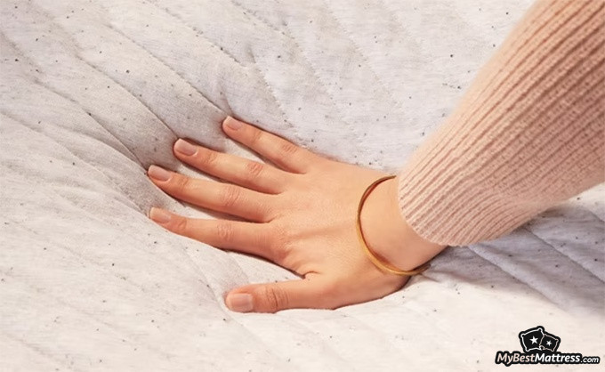 Casper Hybrid Mattress Reviews: the motion isolation of the Nova hybrid mattress. Casper Hybrid Mattress Reviews: the motion isolation of the Nova hybrid mattress.