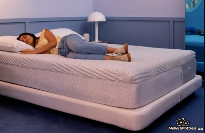 Casper Wave Review: woman taking a nap with shoes on.