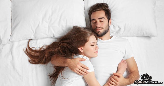 GhostBed reviews: couple sleep on GhostBed. GhostBed reviews: couple sleep on GhostBed.