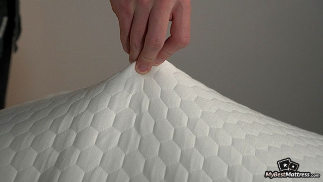Layla pillow review: stretching the pillow cover. Layla pillow review: stretching the pillow cover.