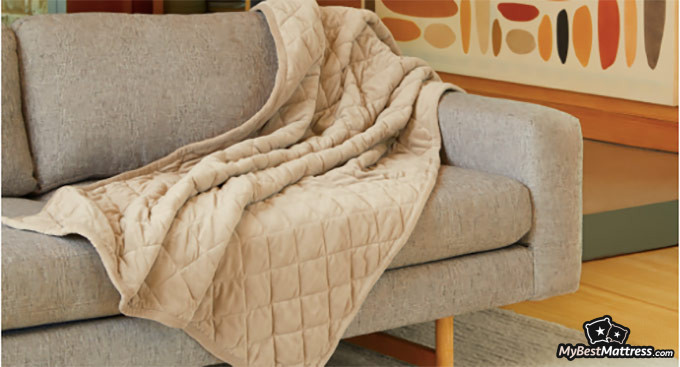 Bearaby review: Saatva weighted blanket. Bearaby review: Saatva weighted blanket.