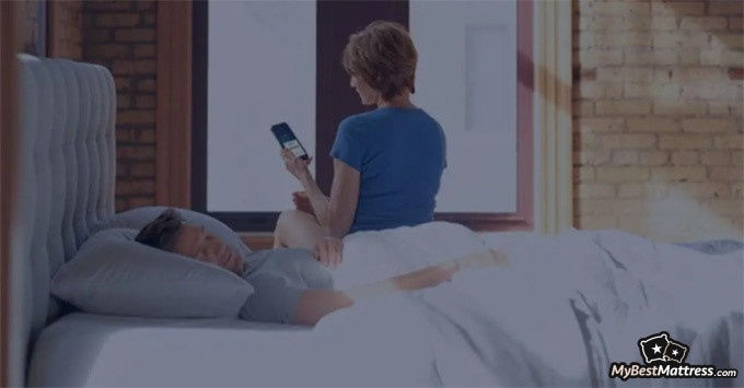 Sleep Number P6 Reviews: man sleeping on his back.