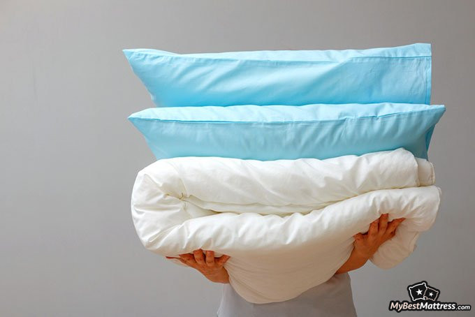 how often should you wash your sheets: washing pillows and blankets
